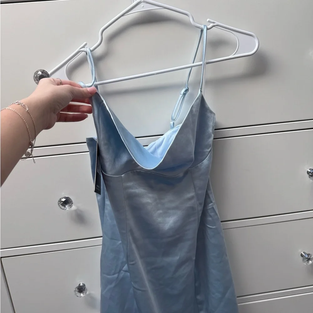Elegant Light Blue Satin Dress - Picture 4 of 5